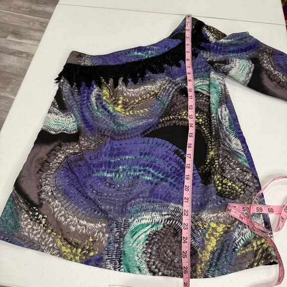 Angie One Shoulder Top Purple Abstract Print Black Fringe Women’s Size Small - Picture 6 of 11